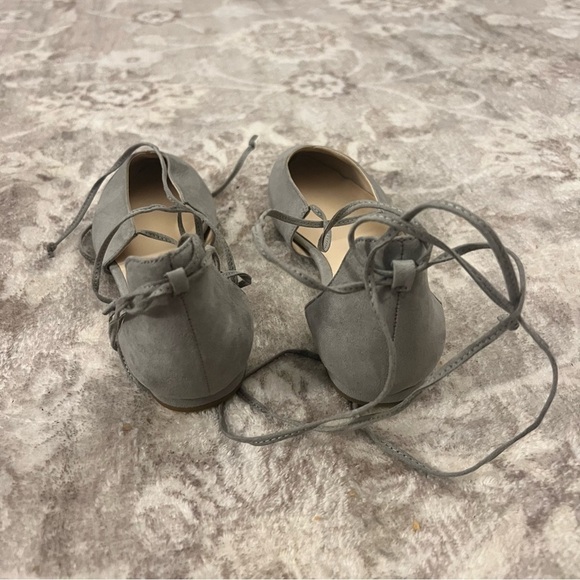Nine West suede pointed toe flats string tie in Gray. Size 6 - Picture 5 of 8